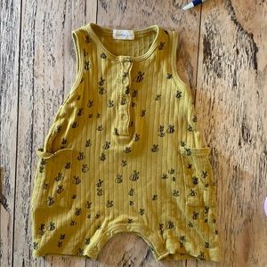 Fin & Vince Bee Romper